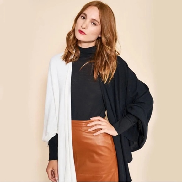 Donni Charm x the Zoe Report Wonder Cape Color Block Wrap OS - Picture 6 of 9